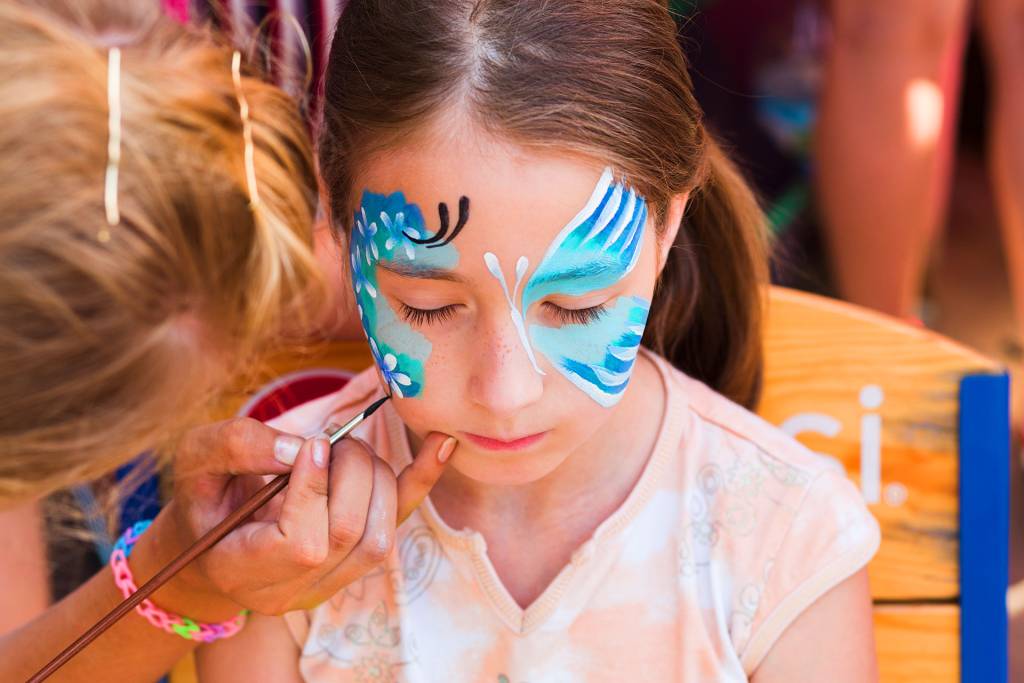 4 Ideas for a Memorable Kids' Art Party